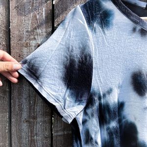 Like bleach washed T-shirt